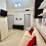 Casa Riva Mare 公寓 *