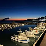 Casa Riva Mare 公寓 *